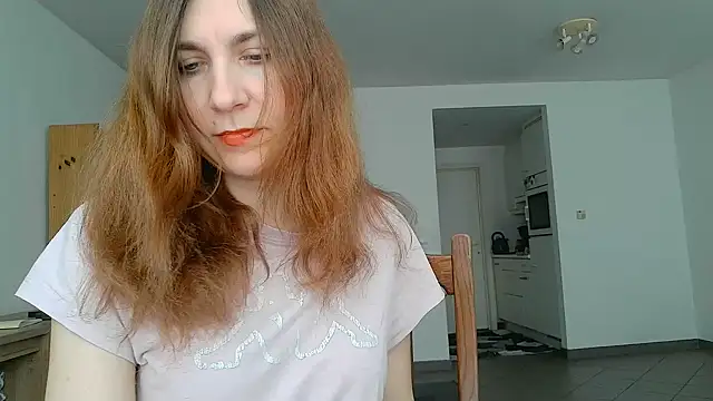Snapshot of JasmineGlamour chatting on May 6, 2026, 2:11 pm JasmineGlamour online show from May 6, 2026, 2:11 pm