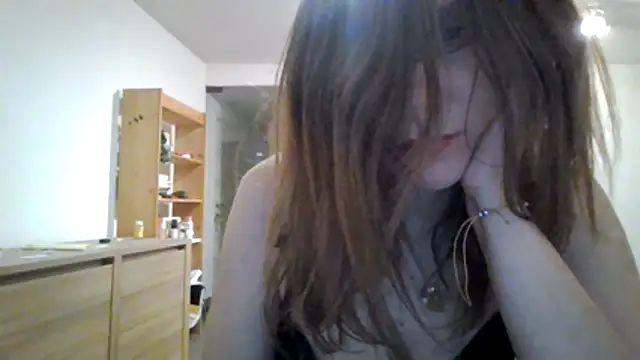 Snapshot of JasmineGlamour chatting on May 16, 2026, 11:25 pm JasmineGlamour online show from May 16, 2026, 11:25 pm