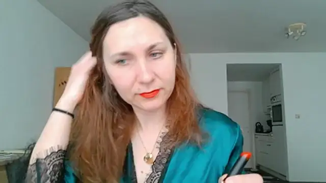 Snapshot of JasmineGlamour chatting on May 17, 2026, 4:25 pm JasmineGlamour online show from May 17, 2026, 4:25 pm