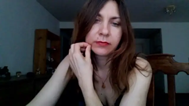 Snapshot of JasmineGlamour chatting on June 2, 2026, 5:53 am JasmineGlamour online show from June 2, 2026, 5:53 am