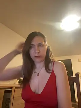 Snapshot of JasmineGlamour chatting on June 8, 2026, 1:39 am JasmineGlamour online show from June 8, 2026, 1:39 am