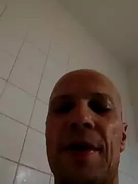 Snapshot of wedge75 chatting on December 24, 2024, 6:11 am wedge75 online show from December 24, 2024, 6:11 am