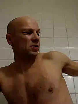 Snapshot of wedge75 chatting on January 1, 2025, 6:26 am wedge75 online show from January 1, 2025, 6:26 am