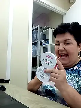 Snapshot of FantasyMichelle chatting on December 18, 2024, 11:34 am FantasyMichelle online show from December 18, 2024, 11:34 am