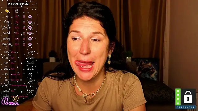 Alianna Solo Kisses online show from June 19, 2026, 5:23 am