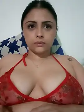 Snapshot of MelannyBell chatting on December 2, 2024, 10:34 pm MelannyBell online show from December 2, 2024, 10:34 pm