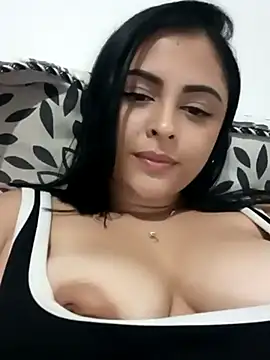 Snapshot of MelannyBell chatting on March 5, 2025, 9:15 pm MelannyBell online show from March 5, 2025, 9:15 pm