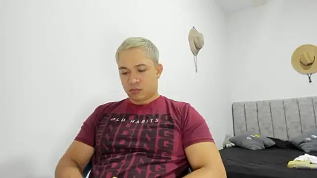 Valerioe online show from April 28, 2026, 4:34 pm