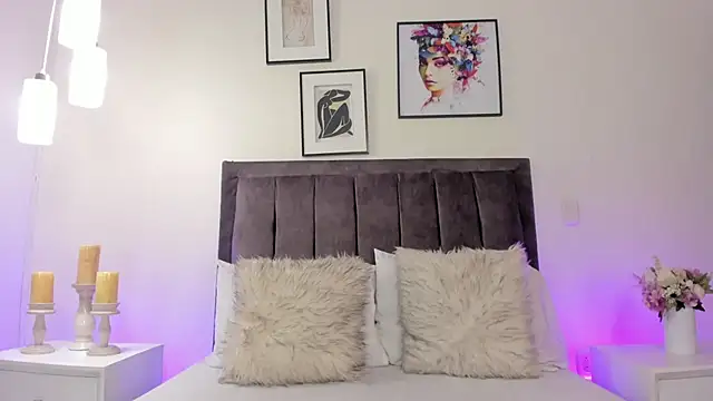 helen mooree online show from March 5, 2026, 12:45 pm