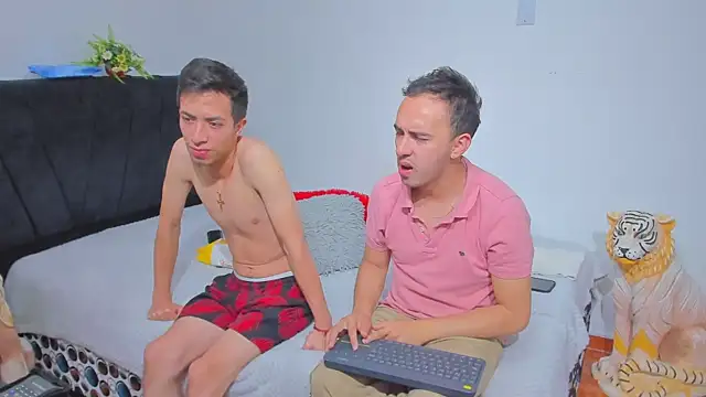 big-dicktop23 online show from November 23, 2025, 11:37 pm