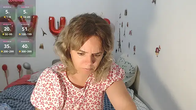 Snapshot of hotmilf4uxxx chatting on July 27, 2026, 1:18 pm hotmilf4uxxx online show from July 27, 2026, 1:18 pm