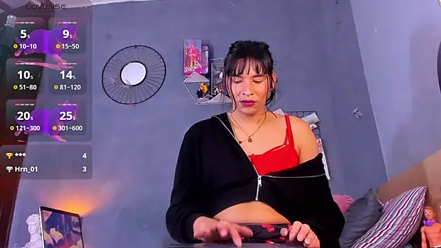 tiffbeatiful online show from March 15, 2025, 3:37 pm