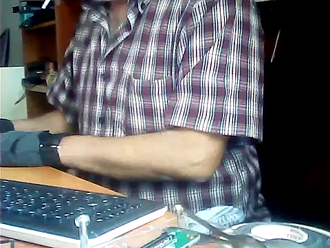 Snapshot of zormen355 chatting on June 8, 2026, 3:23 pm zormen355 online show from June 8, 2026, 3:23 pm