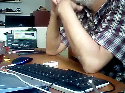 Snapshot of zormen355 chatting on June 16, 2026, 9:01 am zormen355 online show from June 16, 2026, 9:01 am