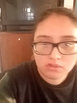 Snapshot of loba9706 chatting on February 10, 2025, 3:42 pm loba9706 online show from February 10, 2025, 3:42 pm