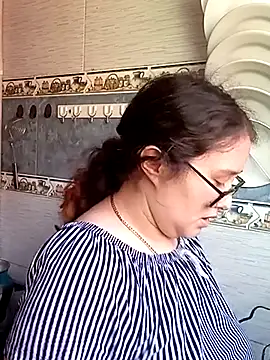 Snapshot of loba9706 chatting on February 27, 2025, 2:54 pm loba9706 online show from February 27, 2025, 2:54 pm