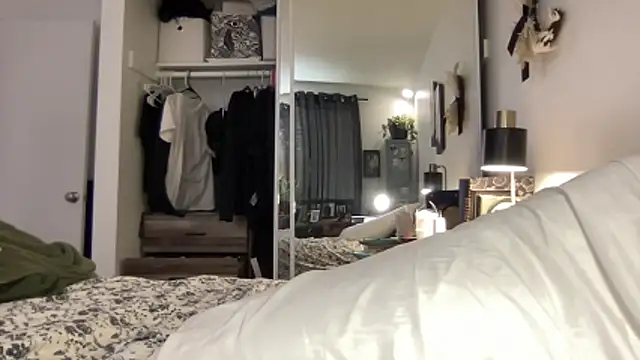 annabelleholly666 online show from October 28, 2025, 11:40 pm