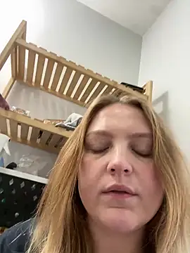 Snapshot of PhatAssBlond chatting on December 24, 2024, 6:06 pm PhatAssBlond online show from December 24, 2024, 6:06 pm