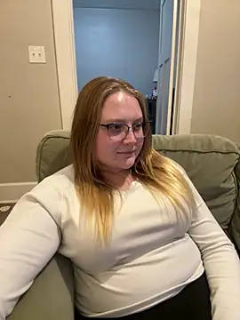 Snapshot of PhatAssBlond chatting on January 26, 2025, 12:48 am PhatAssBlond online show from January 26, 2025, 12:48 am