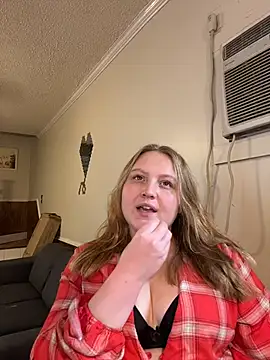 Snapshot of PhatAssBlond chatting on November 21, 2025, 6:28 pm PhatAssBlond online show from November 21, 2025, 6:28 pm