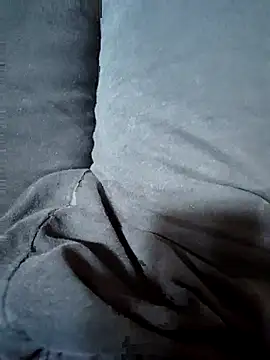 SplitPrestige19 online show from December 4, 2025, 4:55 am