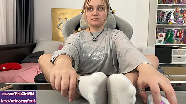 Snapshot of unicornsfeet chatting on March 30, 2026, 3:46 pm unicornsfeet online show from March 30, 2026, 3:46 pm