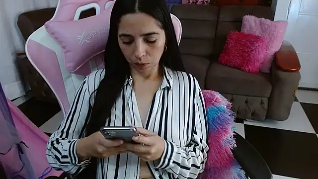 kendall all4u online show from February 2, 2026, 4:33 am