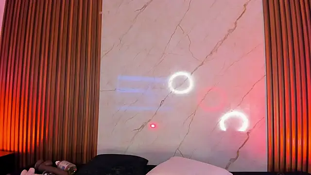 Snapshot of Emiilycollins chatting on December 7, 2024, 12:19 am Emiilycollins online show from December 7, 2024, 12:19 am