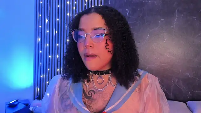 Snapshot of Emiilycollins chatting on December 13, 2024, 7:43 pm Emiilycollins online show from December 13, 2024, 7:43 pm