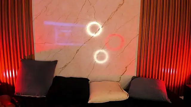 Snapshot of Emiilycollins chatting on February 8, 2025, 8:10 pm Emiilycollins online show from February 8, 2025, 8:10 pm