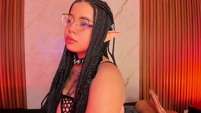 Snapshot of Emiilycollins chatting on March 13, 2025, 7:20 am Emiilycollins online show from March 13, 2025, 7:20 am