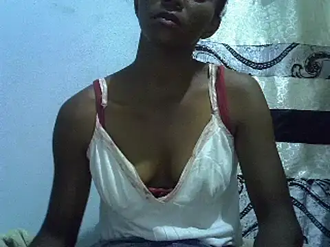 Snapshot of ElianeHot chatting on February 1, 2025, 7:55 pm ElianeHot online show from February 1, 2025, 7:55 pm