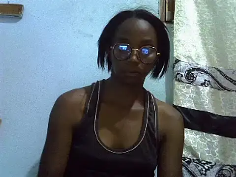 Snapshot of ElianeHot chatting on February 19, 2025, 6:32 pm ElianeHot online show from February 19, 2025, 6:32 pm