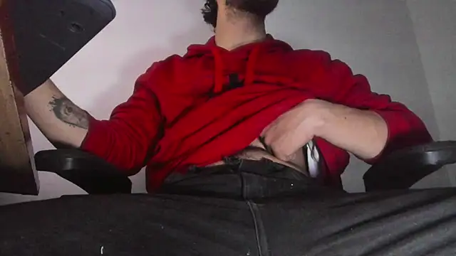 Snapshot of s_sven03 chatting on October 13, 2025, 3:39 am s sven03 online show from October 13, 2025, 3:39 am