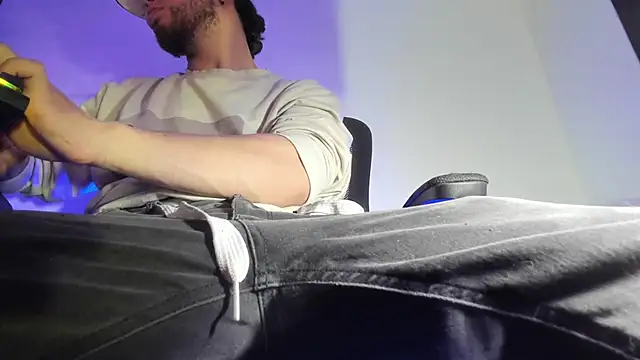 Snapshot of s_sven03 chatting on November 25, 2025, 1:16 am s sven03 online show from November 25, 2025, 1:16 am