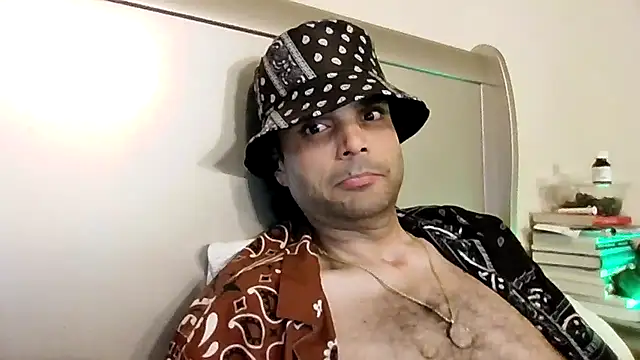 Snapshot of GForceSavage chatting on November 20, 2025, 5:29 am GForceSavage online show from November 20, 2025, 5:29 am