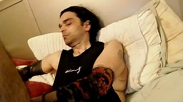 Snapshot of GForceSavage chatting on November 29, 2025, 1:25 pm GForceSavage online show from November 29, 2025, 1:25 pm