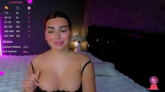 babyleilaa online show from December 20, 2025, 12:01 pm