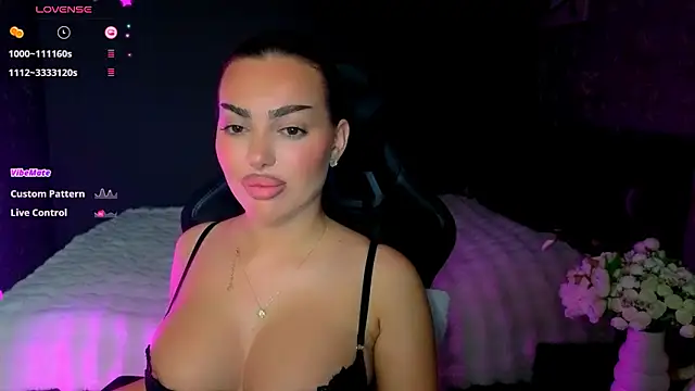 babyleilaa online show from February 15, 2026, 9:55 pm