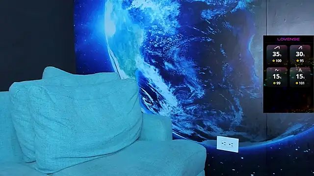 delessandro world online show from September 9, 2025, 2:11 am