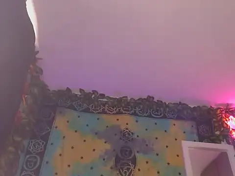 chanel 1041 online show from October 1, 2025, 9:10 pm