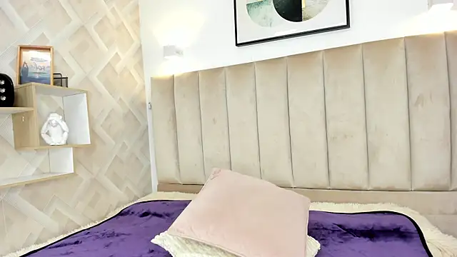 Anniie Queen online show from July 2, 2026, 4:18 am