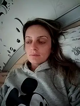 Snapshot of SophyGirl chatting on October 22, 2025, 1:00 pm SophyGirl online show from October 22, 2025, 1:00 pm