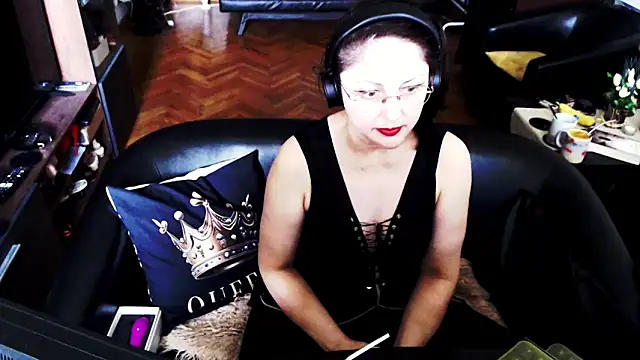Snapshot of Imperatriza chatting on May 22, 2026, 12:00 pm Imperatriza online show from May 22, 2026, 12:00 pm