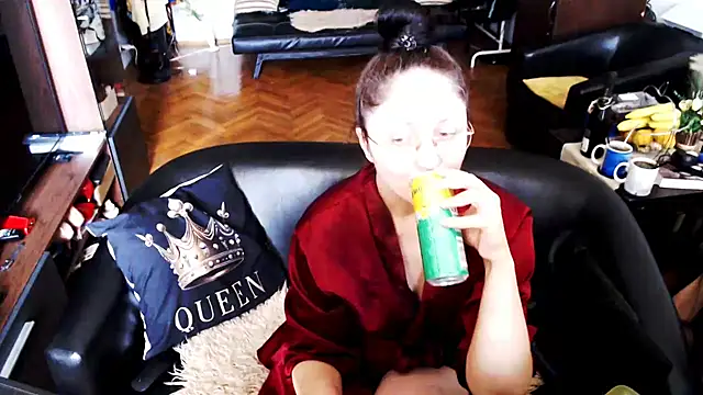 Snapshot of Imperatriza chatting on July 14, 2026, 3:40 pm Imperatriza online show from July 14, 2026, 3:40 pm