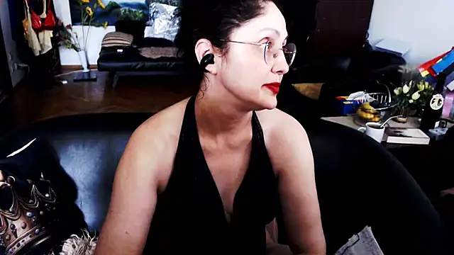 Snapshot of Imperatriza chatting on July 23, 2026, 4:05 pm Imperatriza online show from July 23, 2026, 4:05 pm