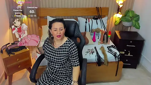 luciana ballesteros  online show from October 27, 2025, 12:20 pm