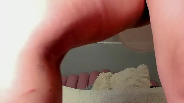 RamonaSimons online show from February 26, 2025, 8:00 pm