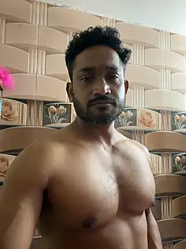 rabikumar1900 online show from May 4, 2026, 7:43 pm