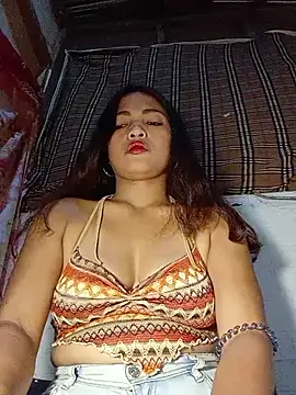 Snapshot of prettybella4u chatting on June 29, 2026, 11:32 am prettybella4u online show from June 29, 2026, 11:32 am